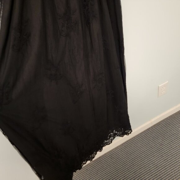 NWT Windsor Women's Black Spaghetti Strap Floral Lace Long Maxi Dress Sz Large - Picture 7 of 12